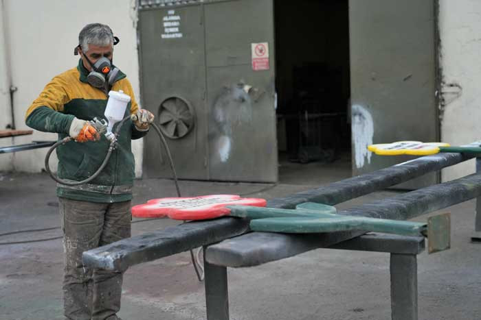 Keçiören Belediyesi park ve bahçeleri yeniliyor - Resim : 2