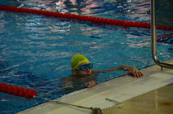 Kahramankazan Belediyesi'nin ev sahipliğinde genç kulaçlar madalyaları topladı
