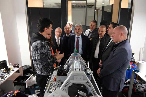 ASO Başkanı Seyit Ardıç: 'Gelecek teknolojiyi kullananların değil, onu üretenlerin olacak' - Resim : 2