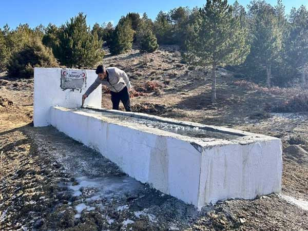Elmadağ'da şehit anısına yaptırılan hayrat çeşmesine zarar verildi