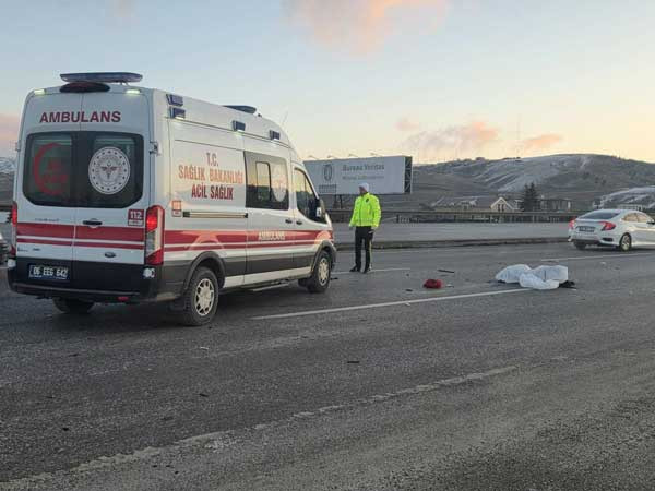 Elmadağ'da trafik kazası: 1 kişi hayatını kaybetti, simitleri yere saçıldı