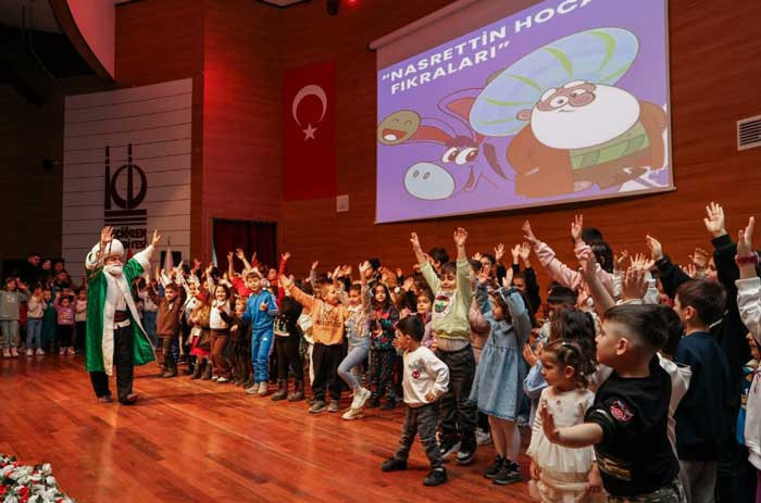 Keçiören Belediyesinin Sihirbaz Gösterisi ve İnteraktif Çocuk Oyunları Etkinliği yoğun ilgi gördü! - Resim : 2