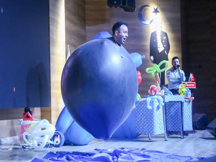 Etimesgut Belediyesinden ara tatilde çocuklar için renkli buluşma