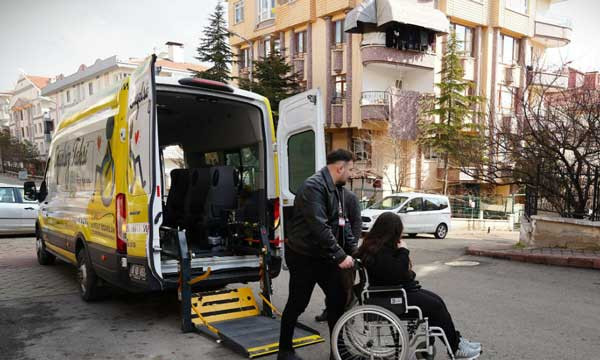 Keçören Belediyesinden engellilere özel ücretsiz taksi hizmeti! - Resim : 2