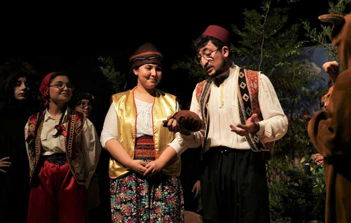 Keçiören Belediyesi'nin ücretsiz tiyatro oyunlarına yoğun ilgi - Resim : 2