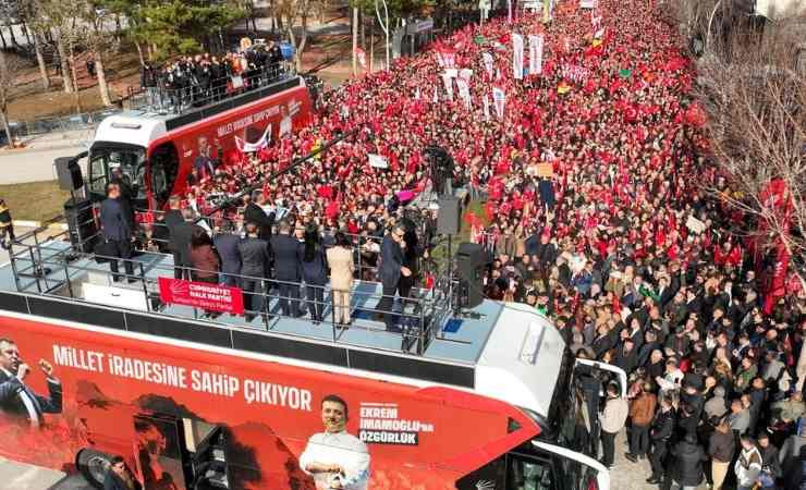 Özgür Özel: Bugün CHP seçilse asgari ücret 39 bin lira olacak