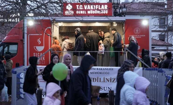 Ankara'da camilerde Berat Kandili idrak edildi