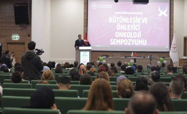 Ankara'da Bütünleşik ve Önleyici Onkoloji Sempozyumu yapıldı