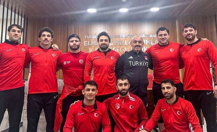 Şampiyon güreşçi Rıza Kayaalp uzun bir aradan sonra yeniden mindere dönüyor