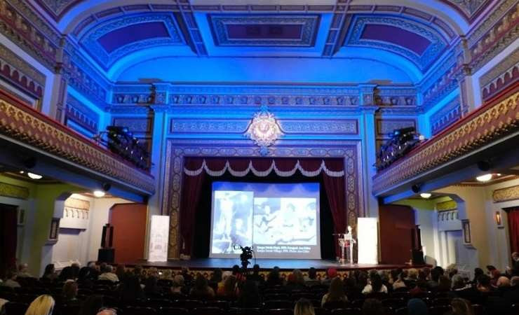 Başkentte seramik sanatçısı Füreya Koral'ın sanat yolculuğu anlatıldı