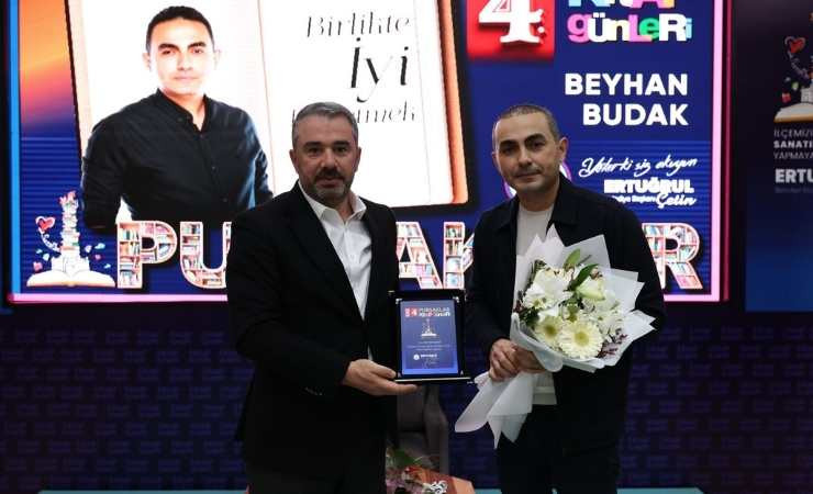 Pursaklar Belediyesi'nin düzenlediği Pursaklar 4. Kitap Günleri söyleşilerle devam ediyor