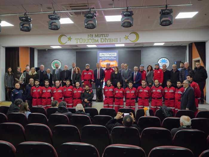 Etimesgut Belediyesi, deprem farkındalığı paneli düzenlendi - Resim : 3