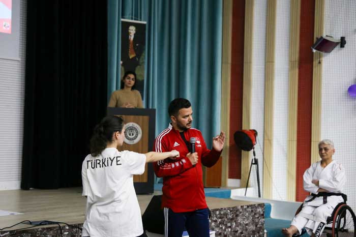 Para-Karate Etimesgut Belediyesi Engelsiz Yaşam Merkezi’nde tanıtıldı - Resim : 3