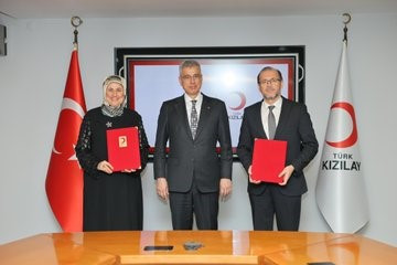 Sağlık Bakanlığı ile Kızılay arasında işbirliği protokolü imzalandı