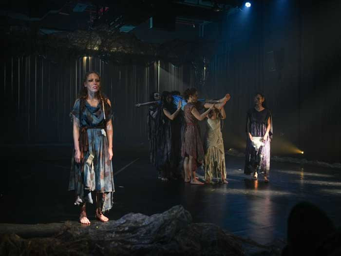 Etimesgut Belediyesi Kent Tiyatrosu, Bir Troya Hikayesi'nin prömiyerini gerçekleştirdi - Resim : 2