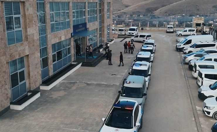 Kırşehir merkezli dolandırıcılık operasyonunda 18 şüpheli yakalandı