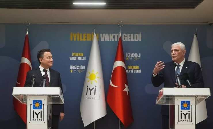 Ali Babacan, İYİ Parti Genel Başkanı Müsavat Dervişoğlu ile görüştü