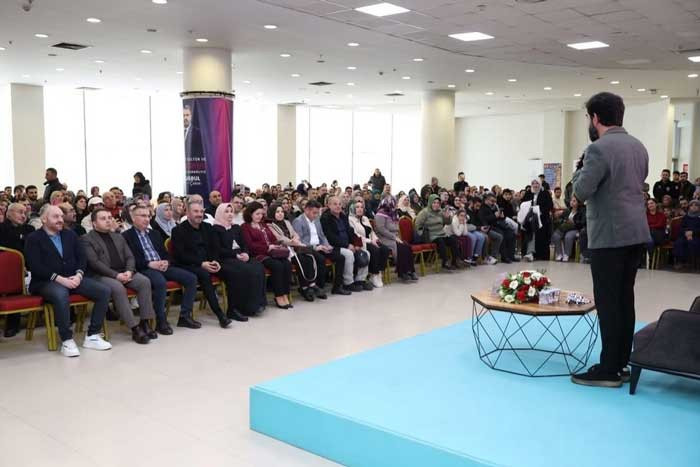 Pursaklar Belediyesinin düzenlediği 4. Kitap Günleri sona erdi - Resim : 2