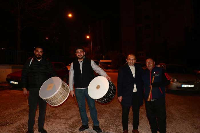 Ankara'da Ramazan davulcuları mesailerine başladı - Resim : 2