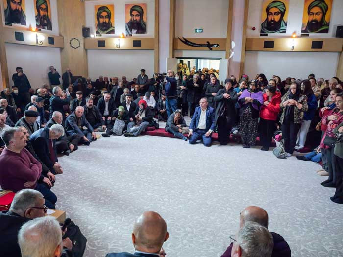 Etimesgut Belediyesi ev sahipliğinde Alevi-Bektaşi İnancı etkinliği yoğun ilgi gördü - Resim : 2