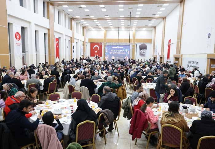 Keçiören Belediye Başkanı Özarslan iftarda Kars, Iğdır ve Ardahanlılarla buluştu
