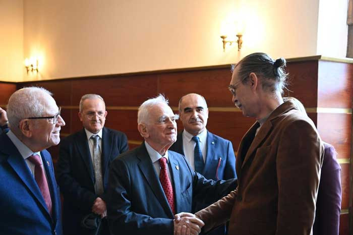 Etimesgut Belediye Başkanı Beşikcioğlu '1 Mart 2003 Direnişi' belgeselinin gösterimine katıldı - Resim : 3