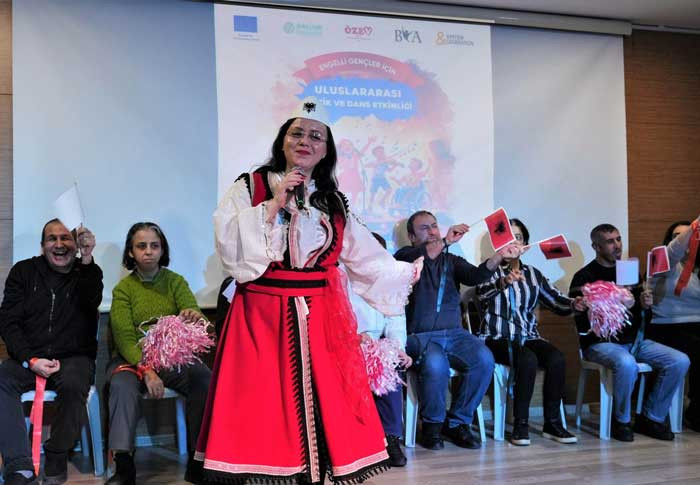 Keçiören Belediyesi engelleri 'Sese Güç Ver' projesi ile aştı