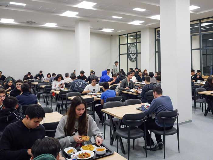 Etimesgut Belediyesi, 100. Yıl Cumhuriyet Kültür Merkezi'nde öğrencilere iftar veriyor! - Resim : 3