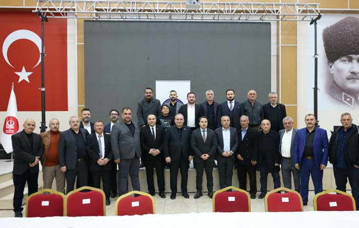 Keçiören Belediye Başkanı Mesut Özarslan, iftarda Çubuk, Kalecik ve Akyurtlularla buluştu