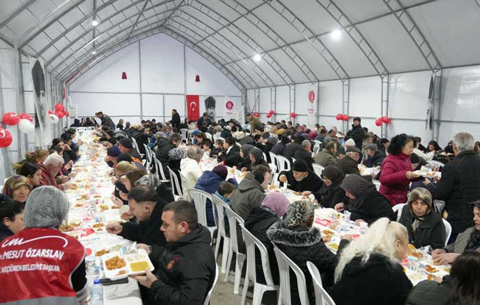Keçiören Belediyesi, özel gereksinimli bireyleri iftarda buluşturdu - Resim : 3