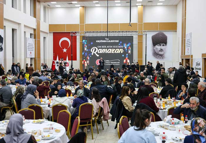 Keçiören Belediye Başkanı Özarslan, berberlerle iftar sofrasında buluştu - Resim : 2