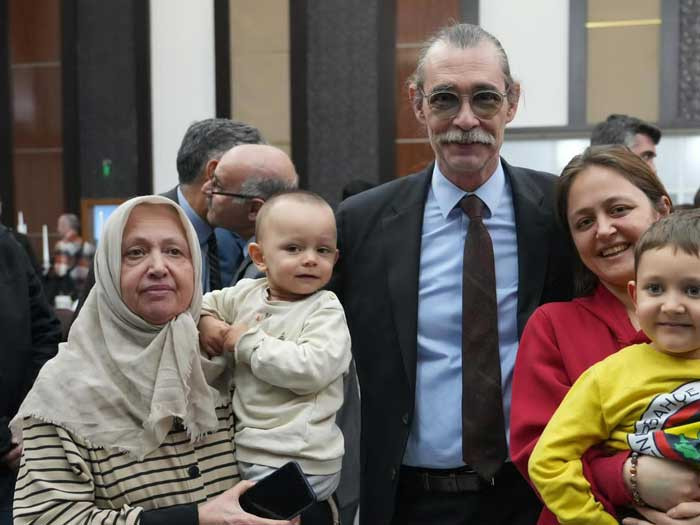 Etimesgut Belediye Başkanı Beşikcioğlu, belediye personeli ile iftarda buluştu - Resim : 3