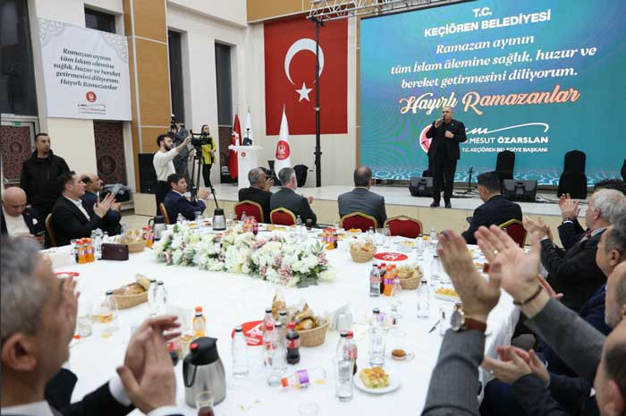 Keçiören Belediye Başkanı Özarslan iftarda dolmuş, taksi, otobüs ve servis esnafı ile buluştu