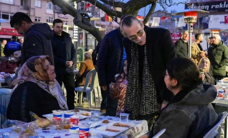 Erdal Beşikcioğlu: "Ahi-Kent Lokantası Etimesgutluların uğrak noktalarından biri oldu"