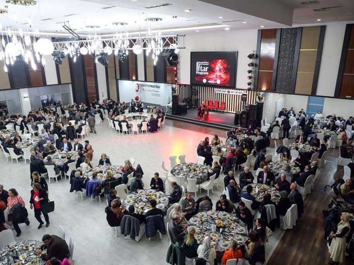 Etimesgut Belediyesi, Korkut Ata Kongre ve Kültür Merkezi’nde SKT'larla iftar programı düzenledi - Resim : 3
