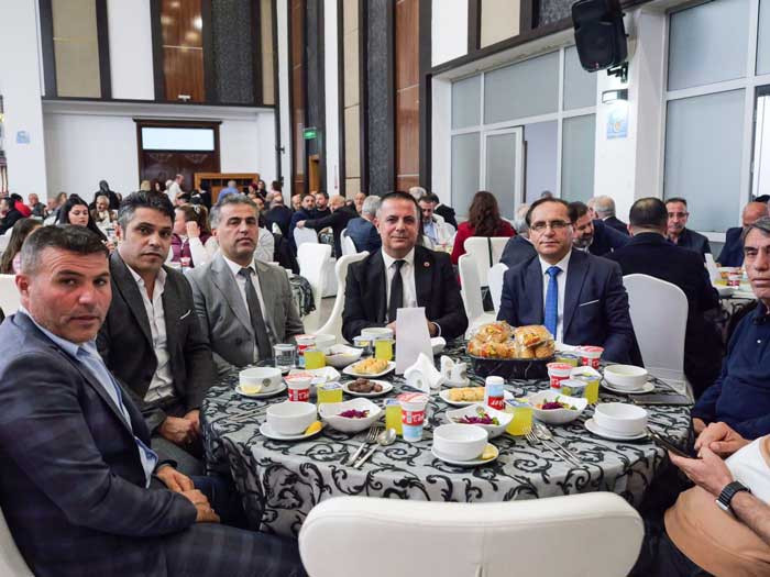 Etimesgut Belediyesi, Korkut Ata Kongre ve Kültür Merkezi’nde SKT'larla iftar programı düzenledi - Resim : 2