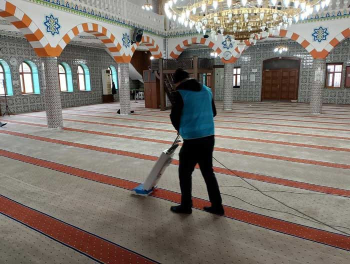 Ankara'da yükümlüler, denetimli serbestlikte cami temizlediler - Resim : 2