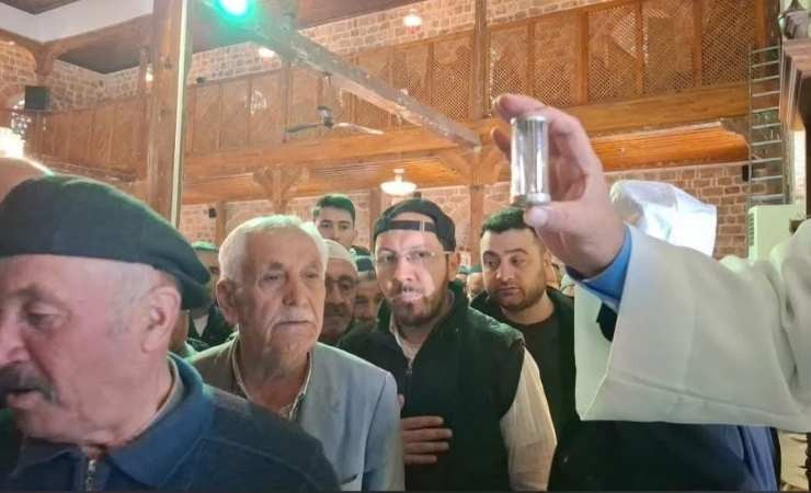Beypazarı'nda ziyarete açılan Sakal-ı Şerif'e vatandaşlardan büyük ilgi