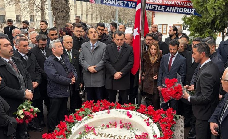 Vefatının 17. yıldönümünde, Muhsin Yazıcıoğlu kabri başında anıldı