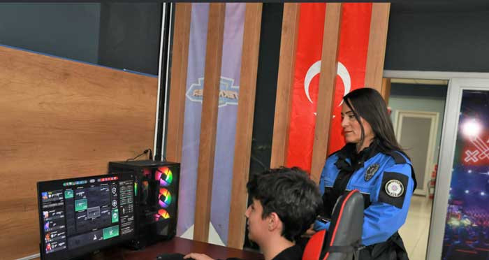 Keçiören Belediyesi'nden gençlere yönelik çok yönlü destek