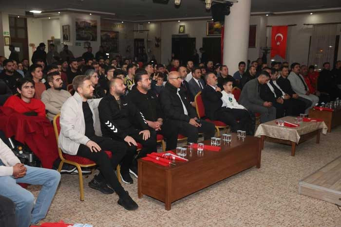 Milli maç heyecanı Sincan Belediyesi'nin dev ekranlarında yaşandı - Resim : 3