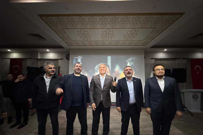 Milli maç heyecanı Sincan Belediyesi'nin dev ekranlarında yaşandı - Resim : 2
