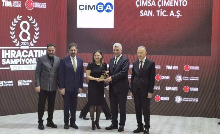 Bakan Ömer Bolat: "Türkiye'ye son 23 yılda her alanda çağ atlattık"