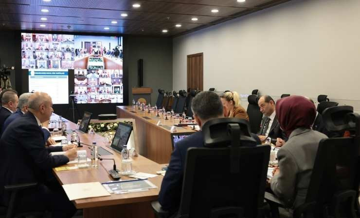 Bakan Göktaş ve Bakan Çiftçi, 81 ilin valisi ile çevrimiçi toplantı yaptı