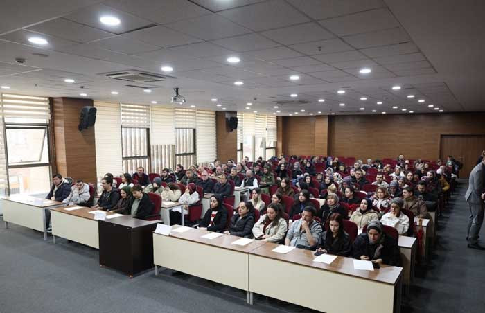 Pursaklar Belediyesi'nin iş buluşması yoğun ilgi gördü - Resim : 2