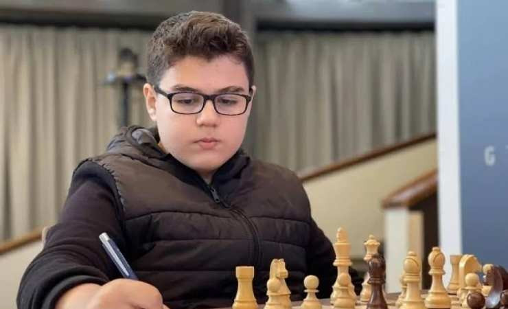 14 yaşındaki Yağız Kaan Erdoğmuş, dünya satranç tarihine geçti