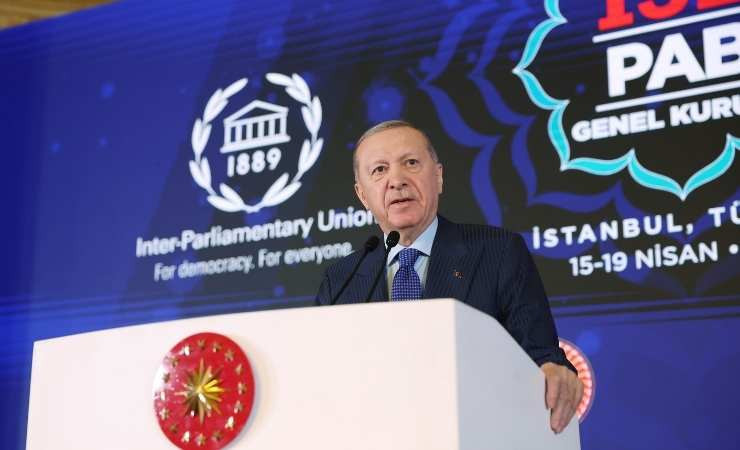 Cumhurbaşkanı Erdoğan: "Türkiye dış politikasını insani değerler üzerine inşa etmiştir"