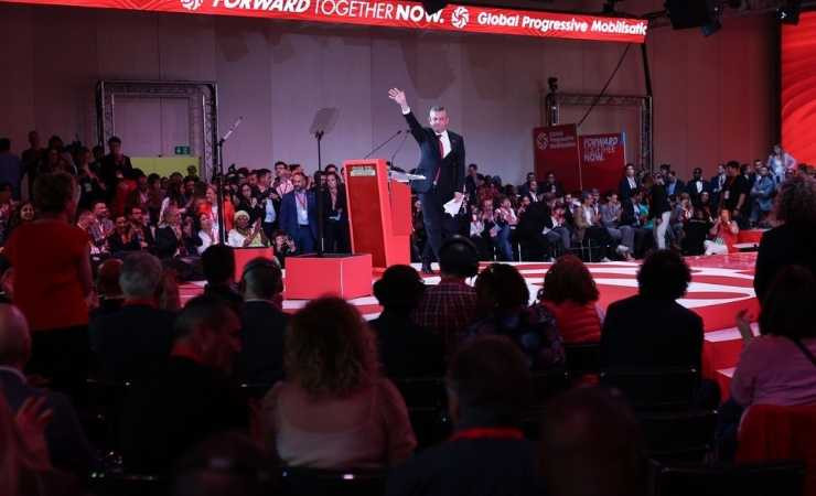 Özgür Özel, İspanya'da demokrasi ve adalet mesajı verdi