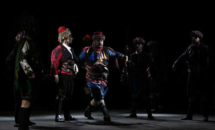 Başkentte Burdur Tanıtım Günleri'nde teatral halk oyunu gösterisi sahnelendi