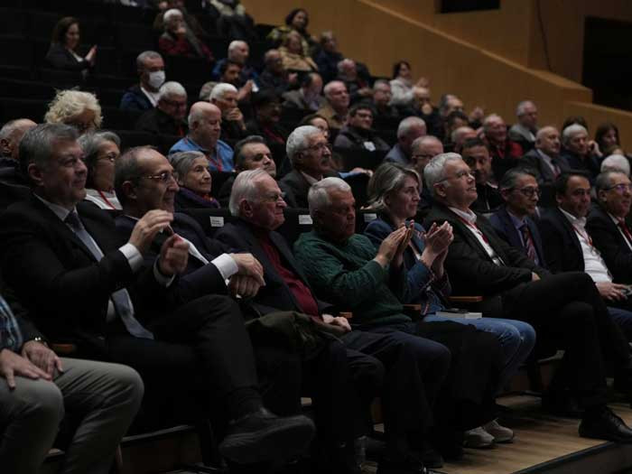Etimesgut Belediyesi ev sahipliğinde Ali Dinçer 1. Sosyal Demokrat Belediyecilik Günleri sürüyor - Resim : 2